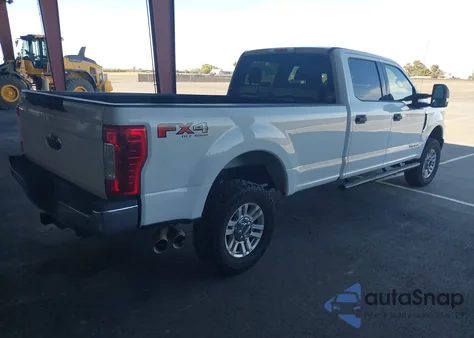 2017 Ford F-250 Xlt из США, поврежденный, VIN 1FT7W2BT4HEE26465